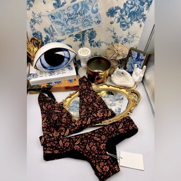 🆕 ZIMMERMANN 🧿 NWT Juniper Scarf High Triangle Bikini - Midnight Paisley - Picture 2 of 15